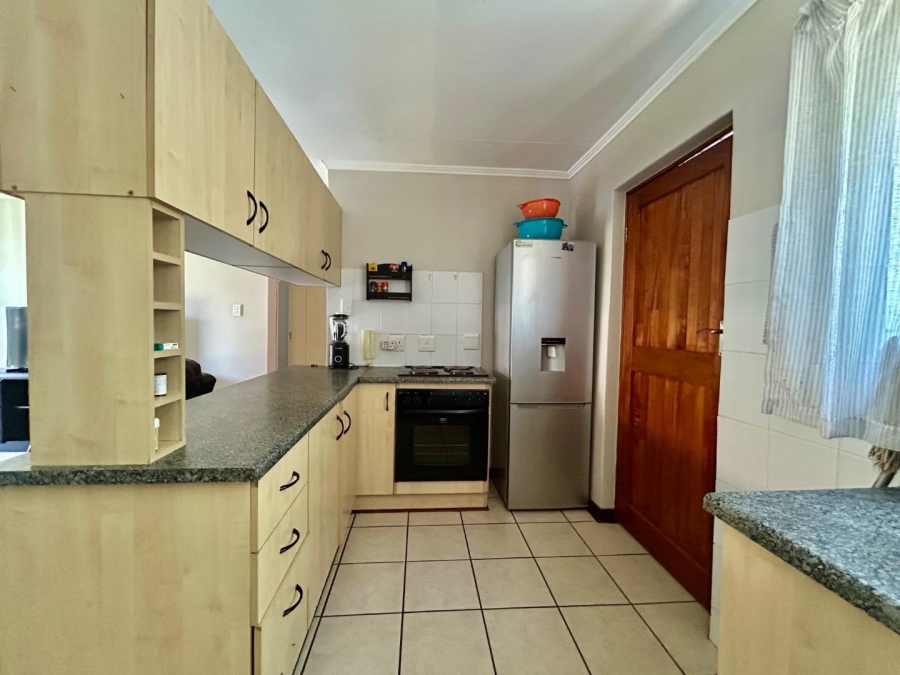 2 Bedroom Property for Sale in Langenhovenpark Free State